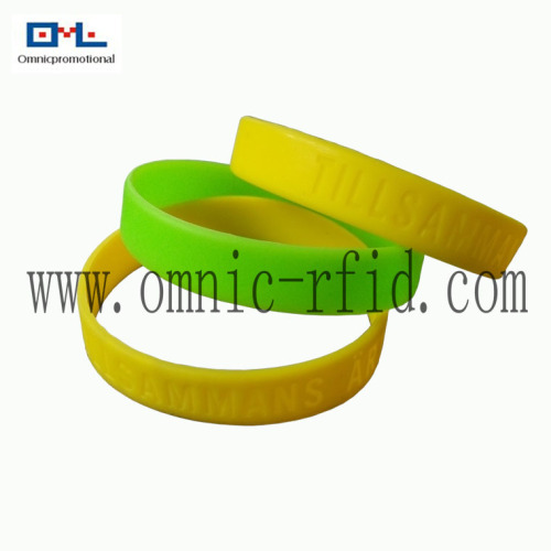 Bright colors silicone bracelet