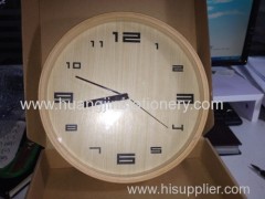 wood/ contracted/ wall clock