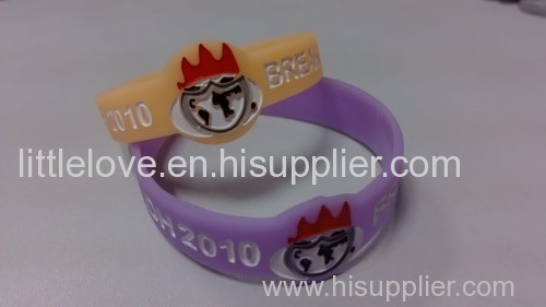 Silicone Bracelet Debossed in bracelet