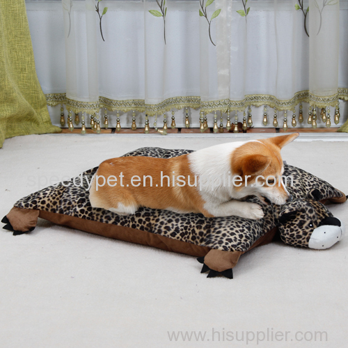 Super-soft fur funny animal shape dog beds pet mats