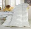 King Embossing Cotton Duck Down Feather Quilt Soft and Warm for Home or Hotel Winter Use