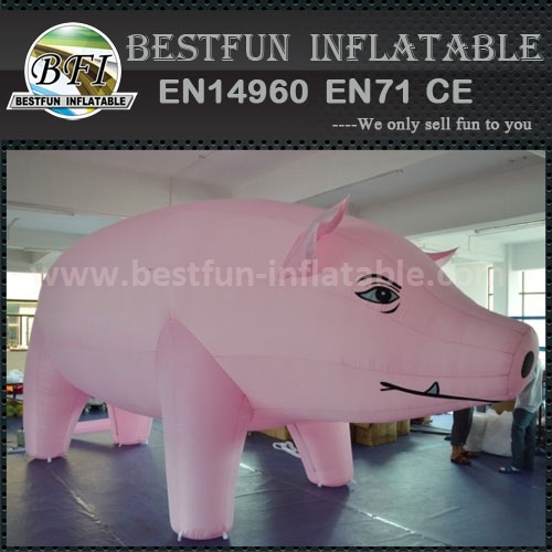 Giant inflatable pig balloons