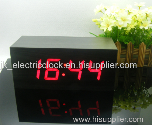 led wood clock*display time date temperature*desk clock*gift*sound control function*5 groups of alarm