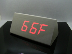led wood clock*display time date temperature*desk clock*gift*sound control function*5 groups of alarm*Triangle