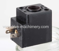 Magnetic valve coil for spinning machine