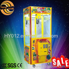 Hot Selling Gift Toy Catching Machine/Key Point push prize veding machine/ gift game machine/Amusement game machine