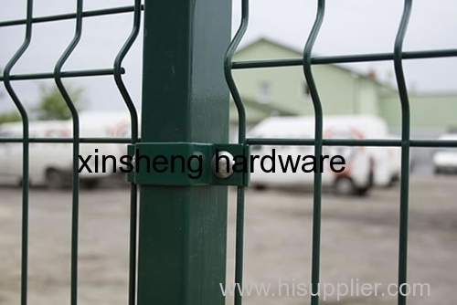 New Type Triangular Bending Wire Mesh Fence