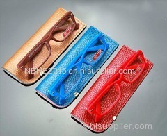 Fashion and antifatigure reading glasses