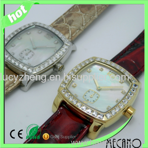 stainless steel watch with seashell dial diamond