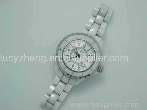 Fashion watch for ladies white color watch