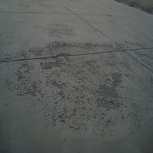 Concrete repair material aimig at solving concrete freezing and thawing