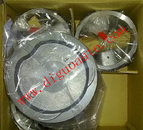 Di guo auto internal combustion engine piston