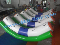 Kids funny single inflatable water seesaw for water park game