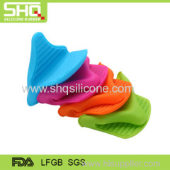 Non-slip silicone oven glove