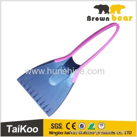 portable plastic push snow shovel