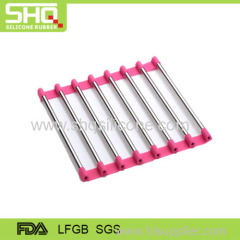 Heat resistant stainless steel silicone mat