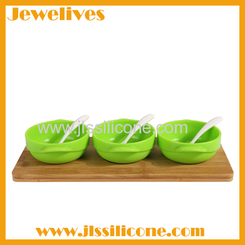Silicone kitchen Set with Bowl and Spoon