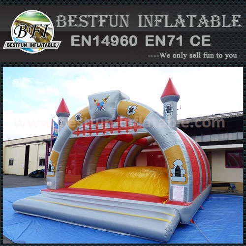 Inflatable castle jumping arena