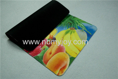  Non-woven carpet  YH001P28 fruit