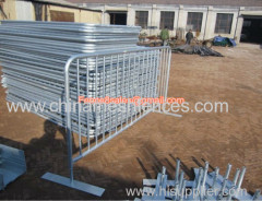 Removable flat feet 1.1m x 2.5m crowd control barrier yellow color powder coated pedestrian barrier fence