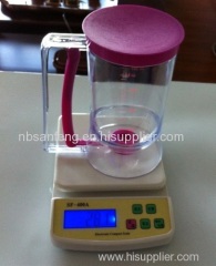Cake batter dispenser with measuring label batter separator