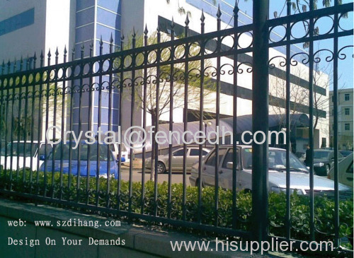 High Quality Black Painted Ornamental Wrought Iron Fence