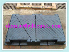 Cast Iron Cover and Frame of EN124 with twoTriangular etisalat Manhole Cover