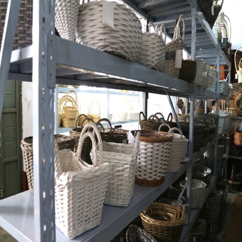 Natural wicker basket hampers wicker baskets with handles wholesale