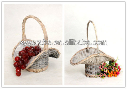 small baskets with handles and wicker picnic basket