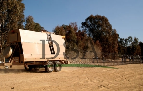 mobile security barrier/simple dismounting fence