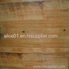 Middle embossment laminate flooring