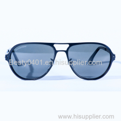 Sunglasses Fashion Brand Polycarbonate Wonderland Sunglasses in Mens and Womens Sunglasses