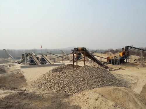 Second fine crusher for the stone crushing plant