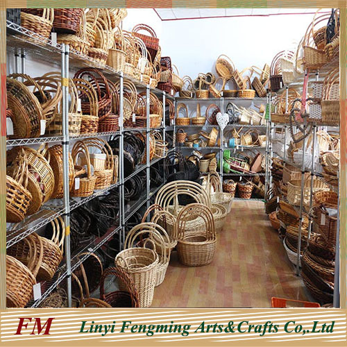 wholesale gift basket products making a basket