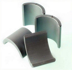 Industrial sintered rare earth magnet