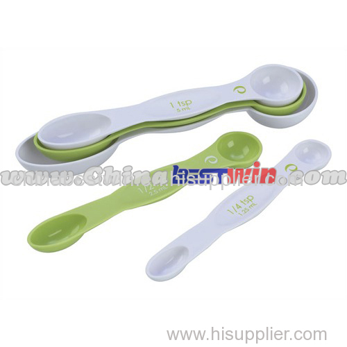 pces of spoons in kitchen