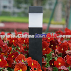 Plastic Outdoor Garden Solar Light Cube pillar