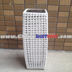 Garden White Wicker Solar Floor Lamp