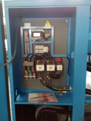 Belt driven oil lubricated rotary screw air compressors