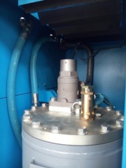 Belt driven oil lubricated rotary screw air compressors