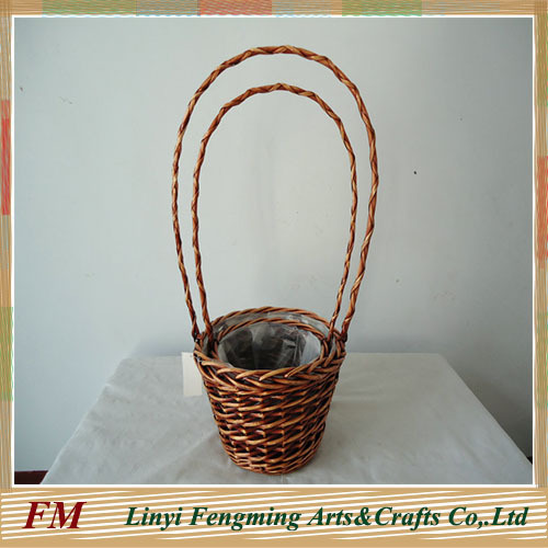 Handmade wicker flower basket for wedding