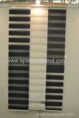 0.8m-2.2m fashionable blackout roller blinds for project Daylight and Blackout roller blind supplier in China