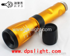 Dipusi mechanical zoom led flashlight