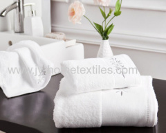 Customized logo white Hotel bath towels sets