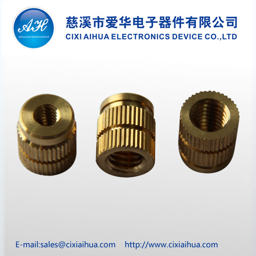 Brass nut with straight knurled surface