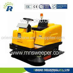 industrial multi-purpose road sweeper