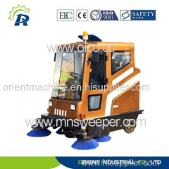 Industrial all-closed floor sweeper