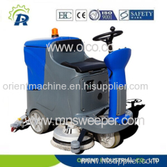 Industrial driving floor scrubber with CE