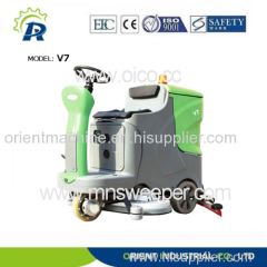 Commercial electric driving floor scrubber