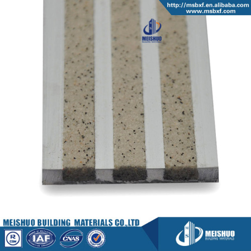 Outdoor commercial aluminum abrasive carborundum insert stair nosing